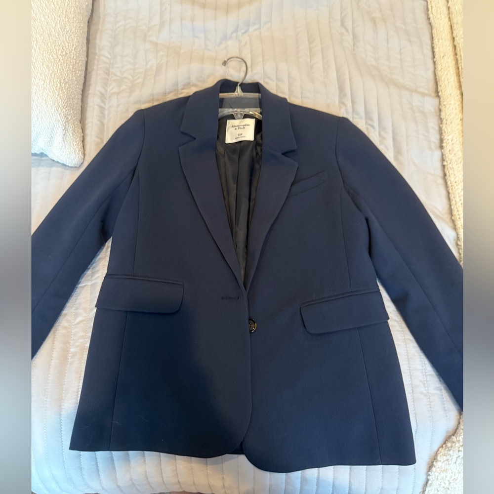 Abercrombie & Fitch Classic Navy Blazer